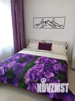 Студия квартира, посуточно, 30м2, 12/17 этаж