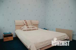 2-к квартира, посуточно, 42м2, 1/1 этаж