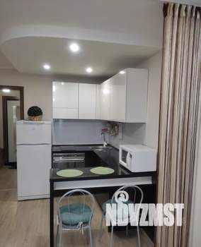 Студия квартира, посуточно, 25м2, 1/17 этаж