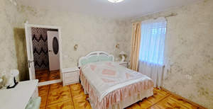 3-к квартира, на длительный срок, 100м2, 1/3 этаж