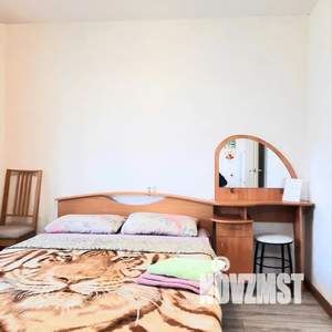 2-к квартира, посуточно, 34м2, 1/17 этаж