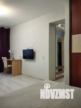1-к квартира, посуточно, 38м2, 7/14 этаж