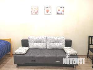 Студия квартира, посуточно, 29м2, 1/10 этаж