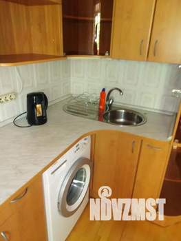 1-к квартира, посуточно, 37м2, 3/9 этаж