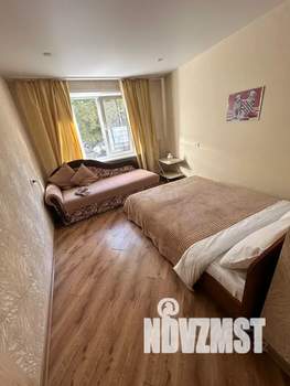 1-к квартира, посуточно, 42м2, 1/5 этаж