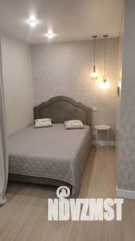 1-к квартира, посуточно, 37м2, 7/10 этаж