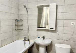 Студия квартира, на длительный срок, 27м2, 1/10 этаж