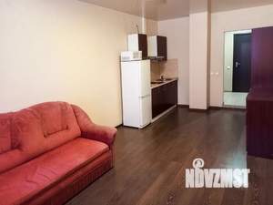 Студия квартира, посуточно, 30м2, 1/4 этаж