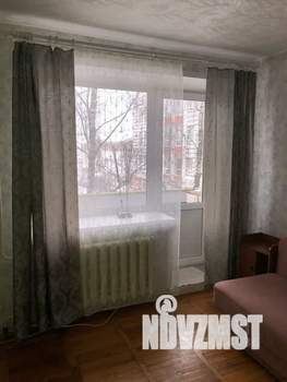 1-к квартира, посуточно, 33м2, 3/5 этаж