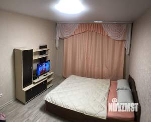 1-к квартира, посуточно, 32м2, 5/17 этаж