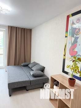 Студия квартира, посуточно, 28м2, 1/9 этаж