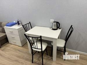 Студия квартира, посуточно, 30м2, 6/17 этаж