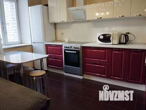 1-к квартира, посуточно, 47м2, 1/1 этаж