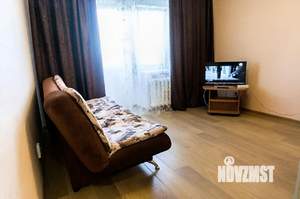 1-к квартира, посуточно, 45м2, 3/6 этаж