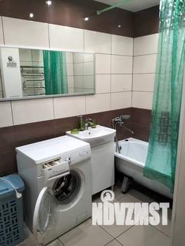 1-к квартира, посуточно, 42м2, 1/10 этаж