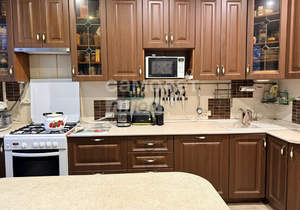 4-к квартира, вторичка, 108м2, 2/5 этаж