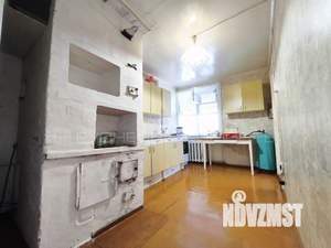 3-к квартира, вторичка, 56м2, 1/1 этаж