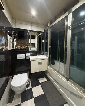 2-к квартира, вторичка, 45м2, 1/5 этаж