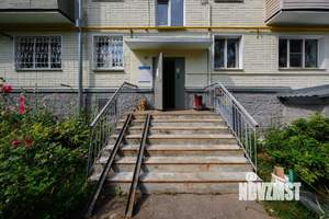 2-к квартира, вторичка, 42м2, 5/5 этаж