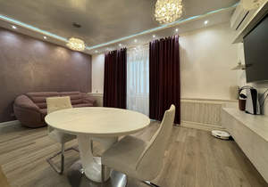 2-к квартира, вторичка, 72м2, 2/4 этаж