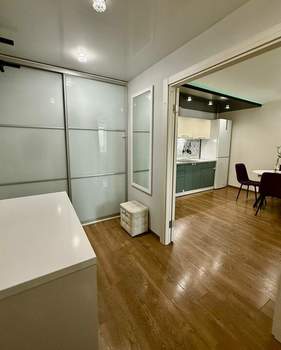 2-к квартира, вторичка, 45м2, 1/9 этаж