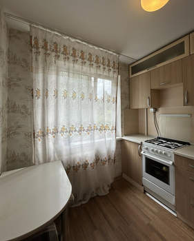 2-к квартира, вторичка, 44м2, 3/5 этаж