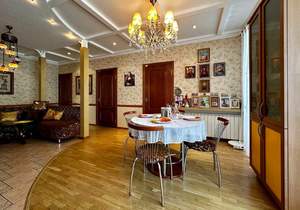 4-к квартира, вторичка, 127м2, 3/3 этаж