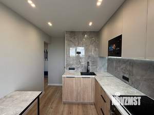 3-к квартира, вторичка, 63м2, 9/9 этаж
