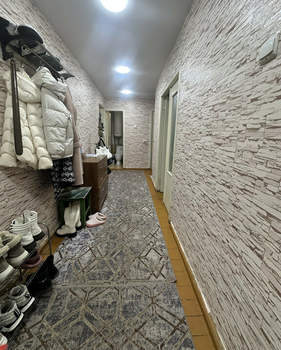 3-к квартира, вторичка, 61м2, 9/9 этаж