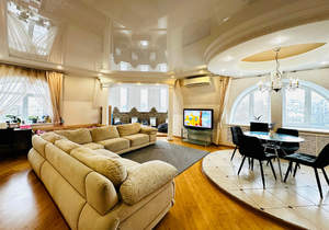 3-к квартира, вторичка, 120м2, 4/4 этаж