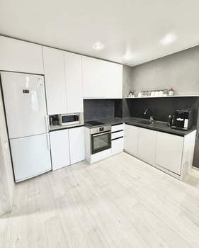 2-к квартира, вторичка, 40м2, 9/17 этаж