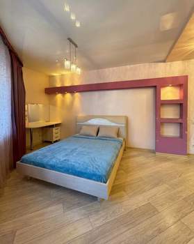 3-к квартира, вторичка, 100м2, 2/7 этаж