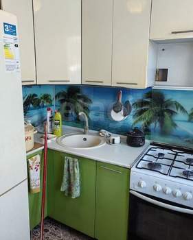 3-к квартира, вторичка, 56м2, 1/5 этаж