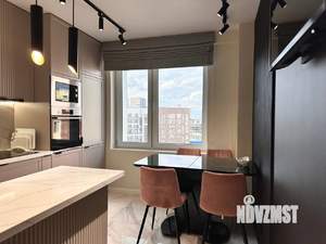 2-к квартира, вторичка, 70м2, 10/17 этаж