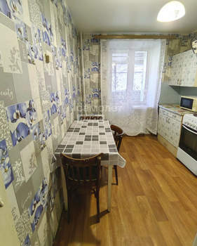 3-к квартира, вторичка, 62м2, 2/10 этаж