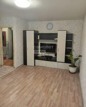 2-к квартира, вторичка, 42м2, 1/5 этаж