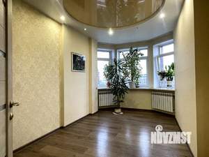 3-к квартира, вторичка, 68м2, 9/23 этаж