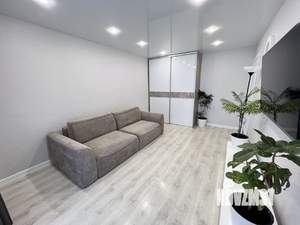 2-к квартира, вторичка, 49м2, 1/6 этаж