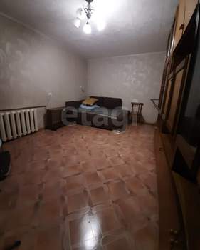 2-к квартира, вторичка, 42м2, 1/9 этаж