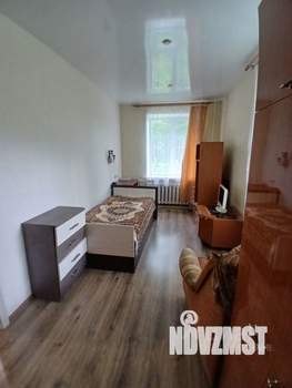 2-к квартира, вторичка, 43м2, 1/4 этаж
