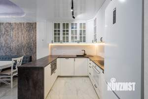4-к квартира, вторичка, 105м2, 3/3 этаж
