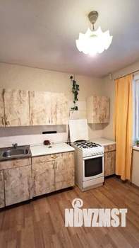 2-к квартира, вторичка, 54м2, 1/5 этаж