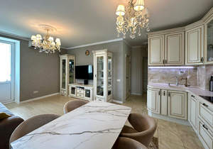 3-к квартира, вторичка, 82м2, 8/17 этаж