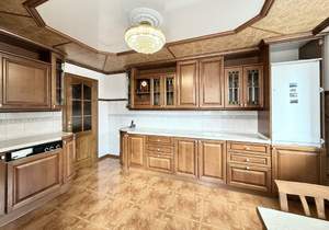 4-к квартира, вторичка, 128м2, 1/2 этаж