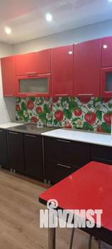 3-к квартира, вторичка, 61м2, 1/17 этаж