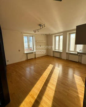 3-к квартира, вторичка, 137м2, 1/5 этаж