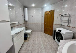 4-к квартира, вторичка, 142м2, 3/5 этаж