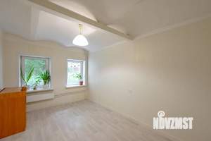 4-к квартира, вторичка, 68м2, 1/2 этаж