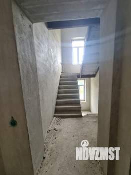 5-к квартира, вторичка, 174м2, 3/3 этаж