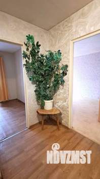 2-к квартира, вторичка, 54м2, 1/5 этаж